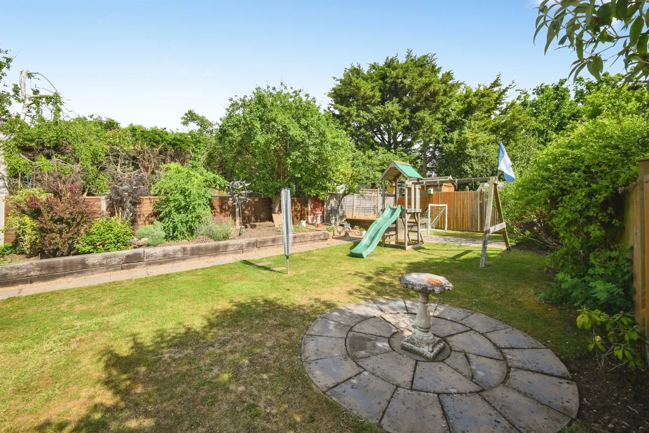 Bumbles Green, Nazeing, EN9, photo 18