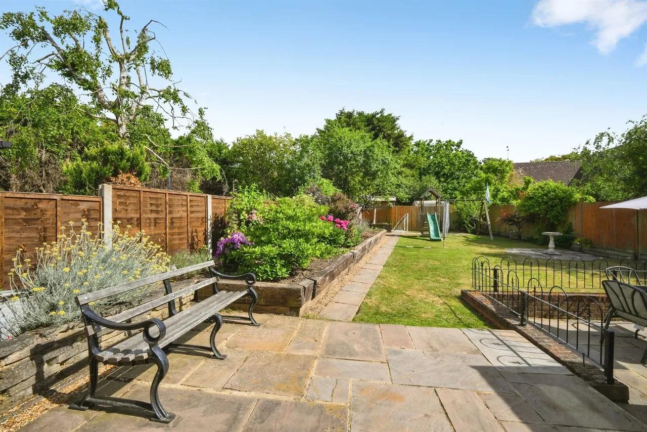 Bumbles Green, Nazeing, EN9, photo 17