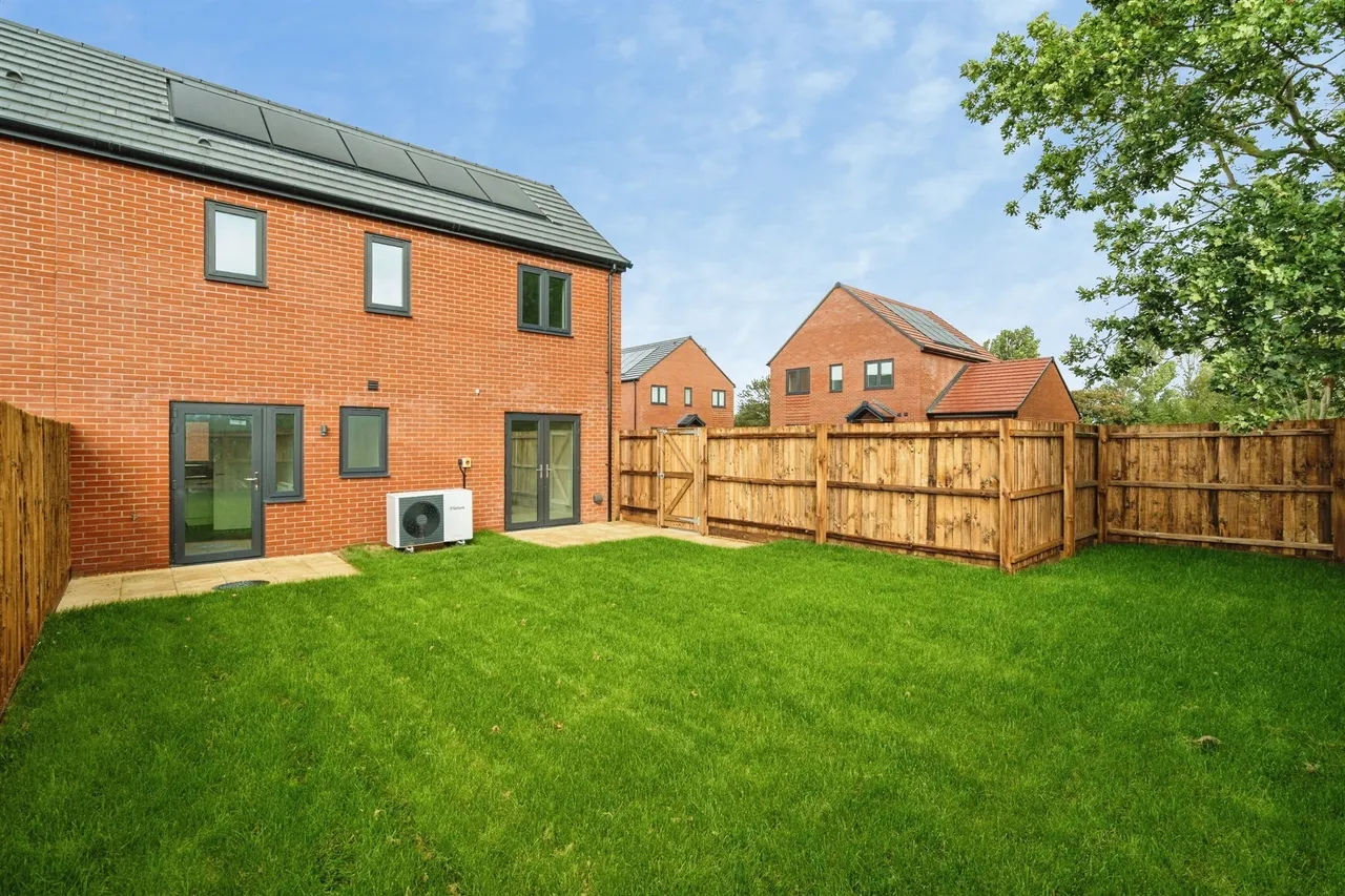 Copper Close, Bradwell, NR31, photo 10