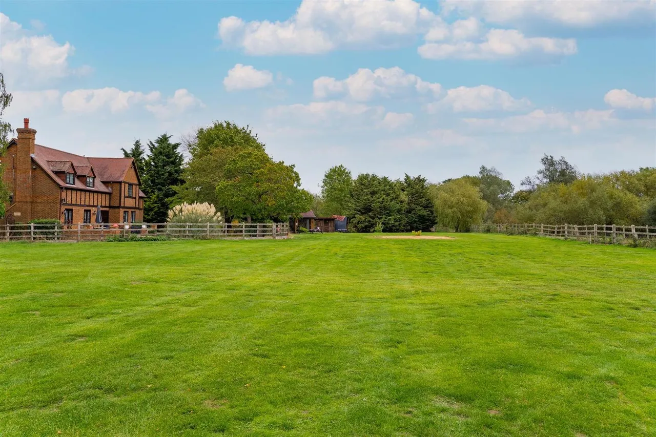 Old Parkbury Lane, Colney Street, AL2, photo 22