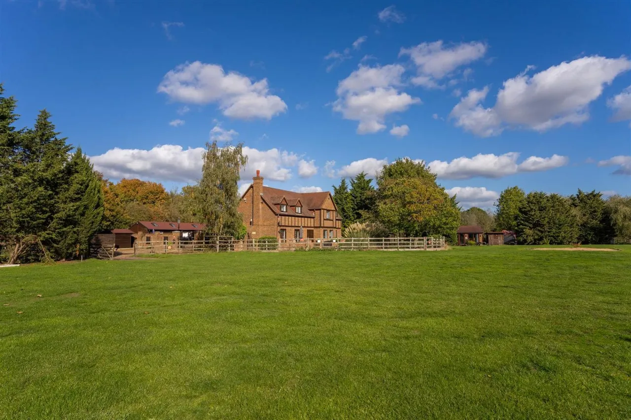 Old Parkbury Lane, Colney Street, AL2, photo 2