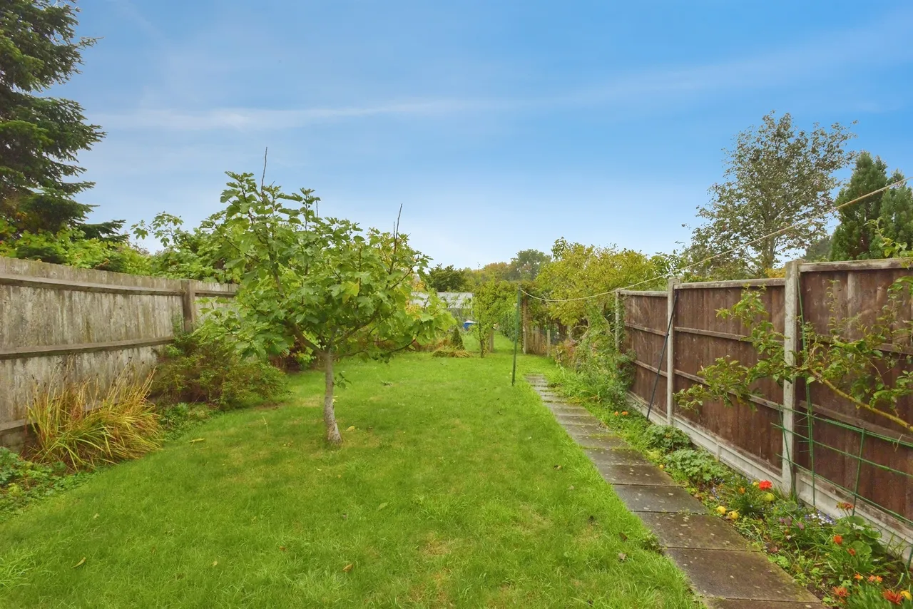 Eaton Avenue, Bletchley, MK2, photo 8