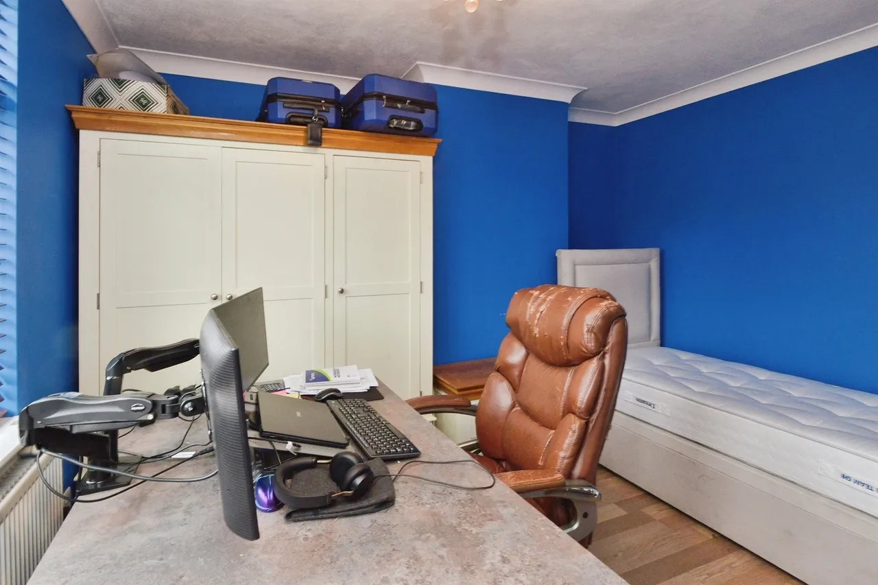 Eaton Avenue, Bletchley, MK2, photo 15