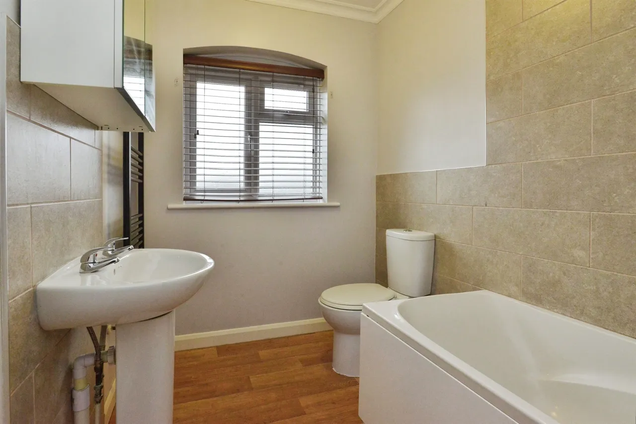 Eaton Avenue, Bletchley, MK2, photo 16