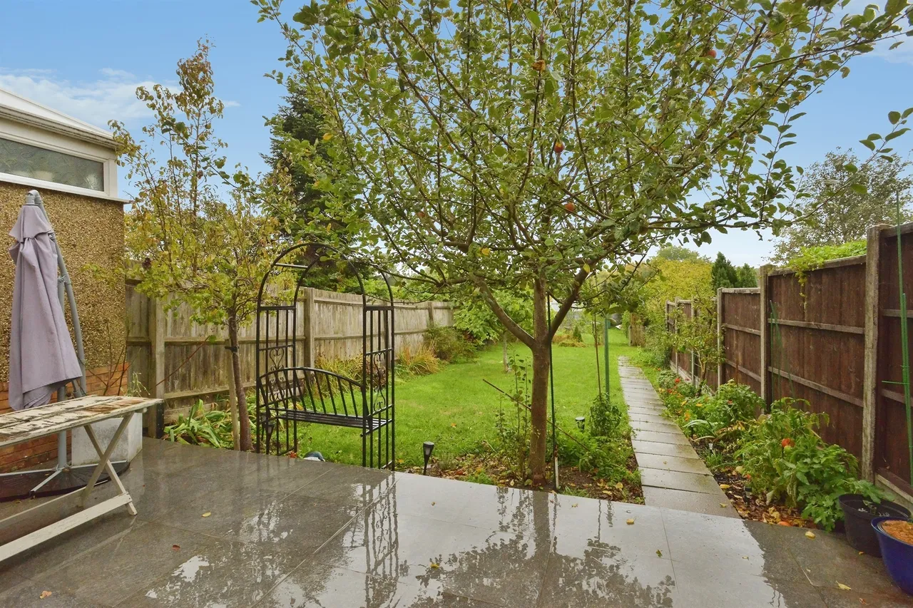 Eaton Avenue, Bletchley, MK2, photo 7