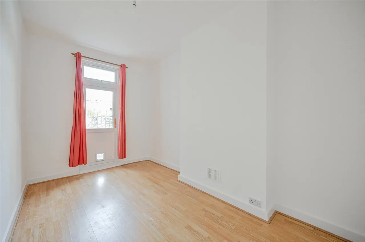 Sirdar Road, London, N22, photo 9