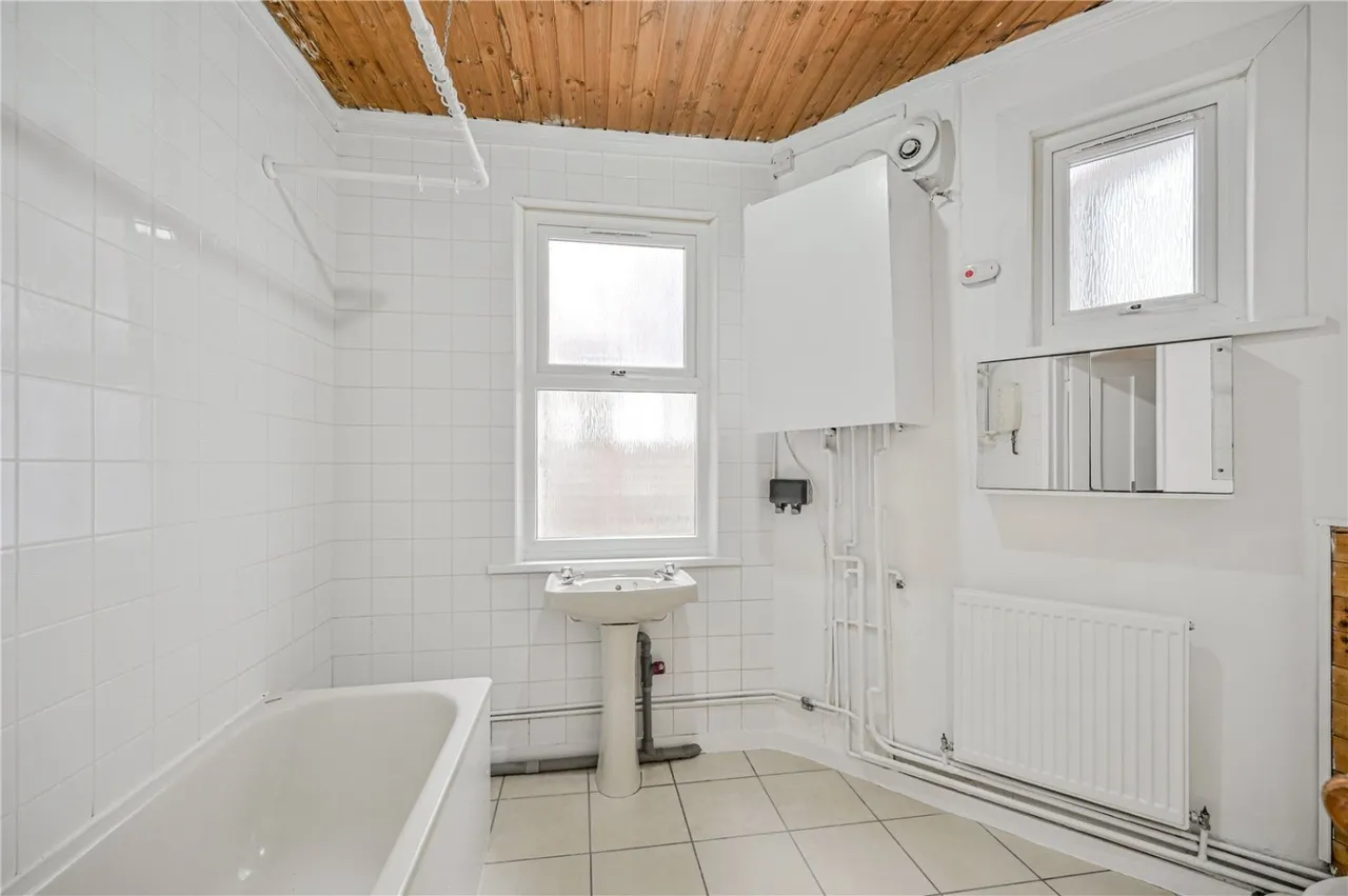 Sirdar Road, London, N22, photo 11