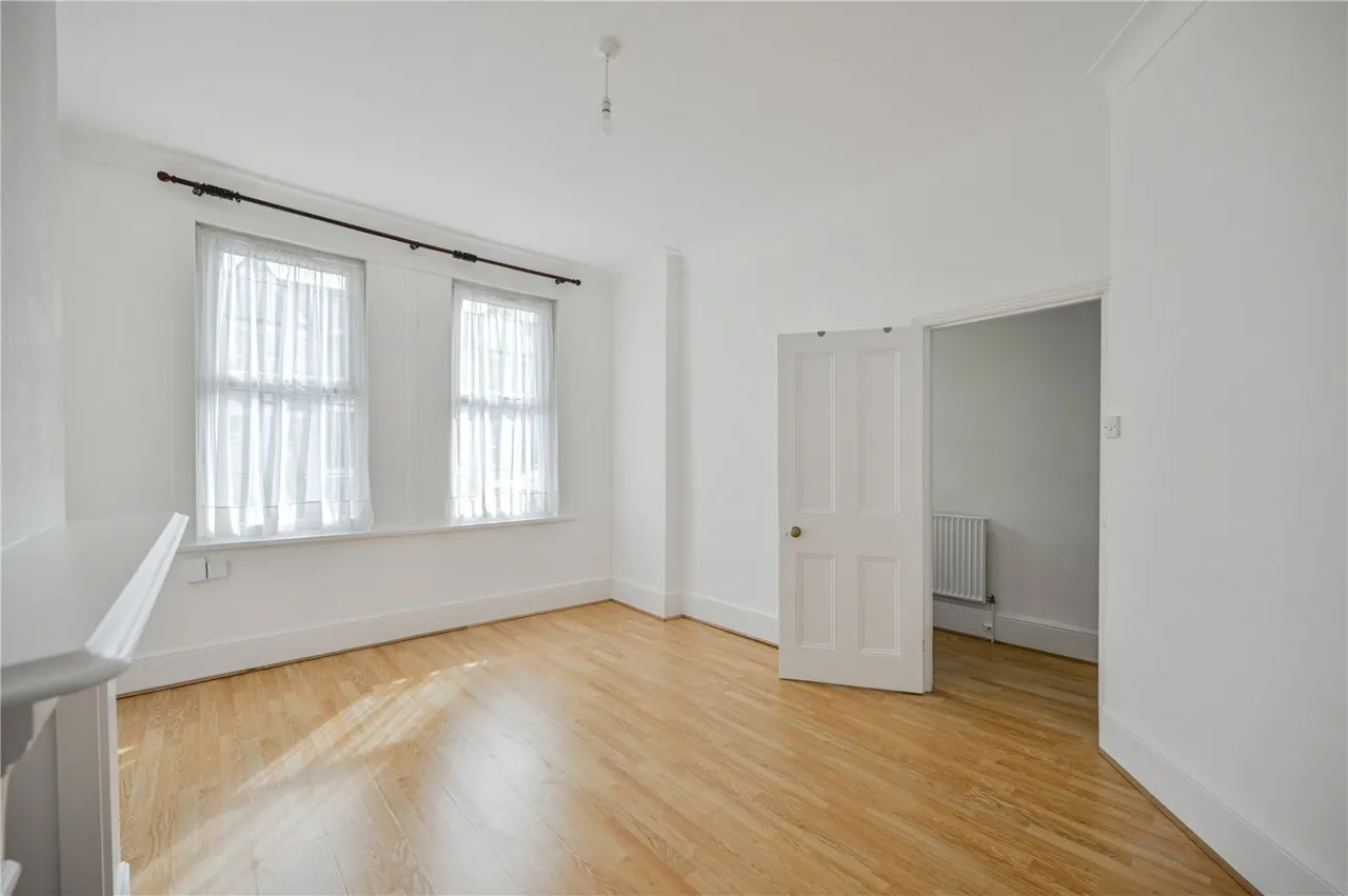 Sirdar Road, London, N22, photo 3