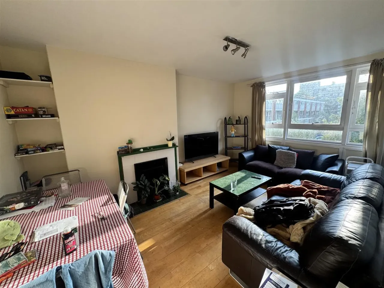 Rosenau Road, London, photo 5