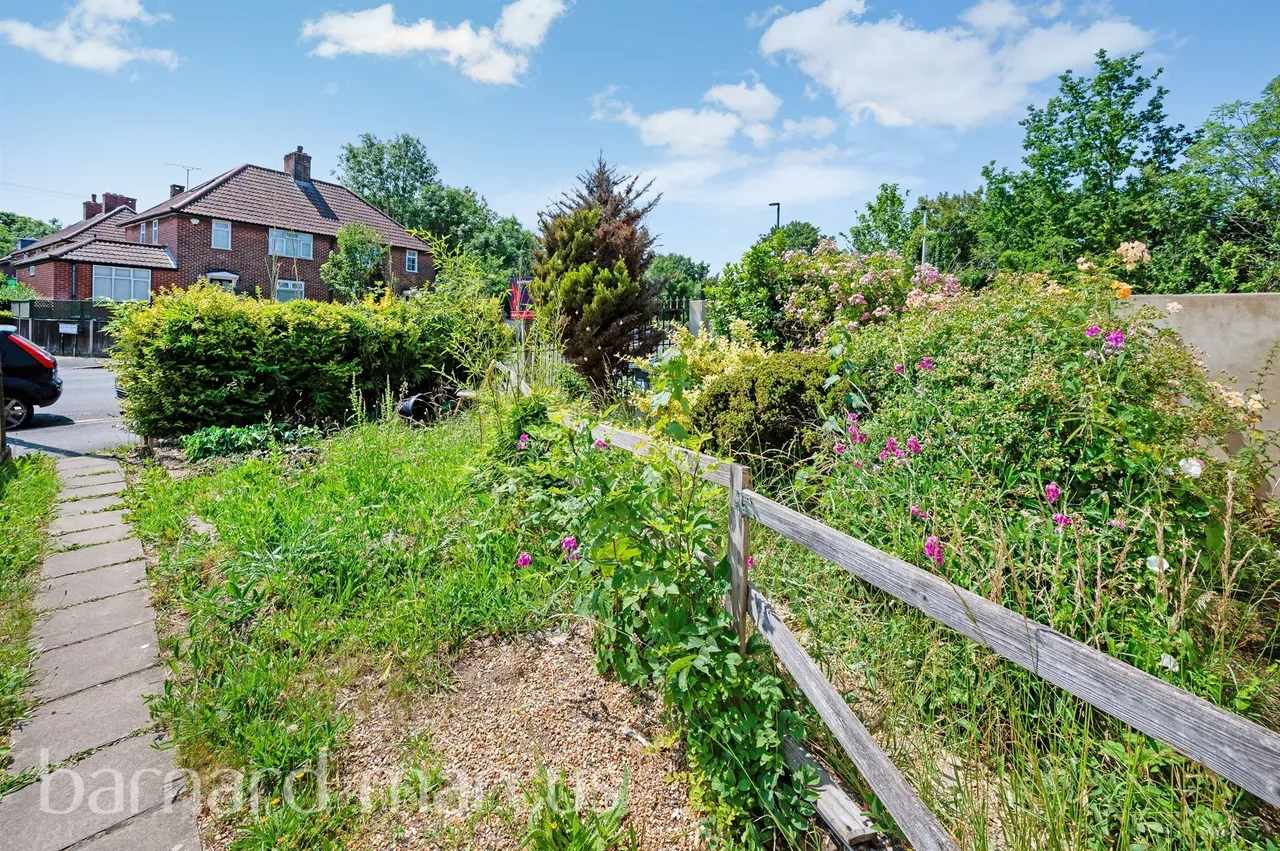 Central Road, Morden, photo 12