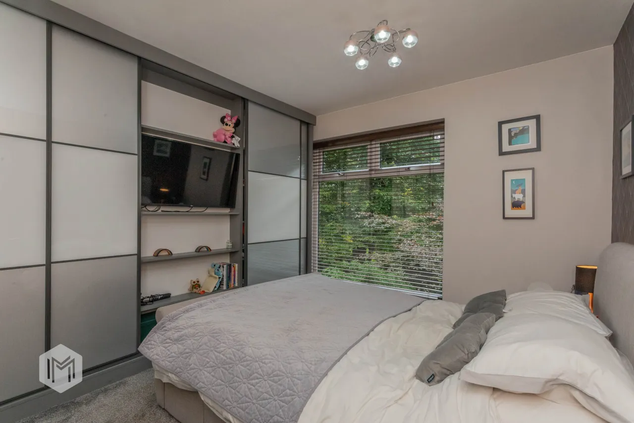 Ringlow Park Road, Swinton, Manchester, M27 0HA, photo 9