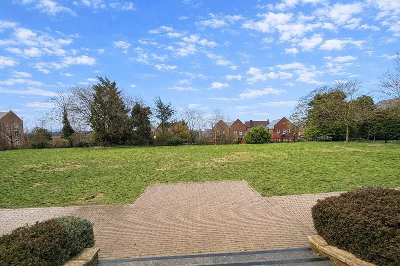 21 Charles Sevright Way, Mill Hill NW7 1FF, photo 12