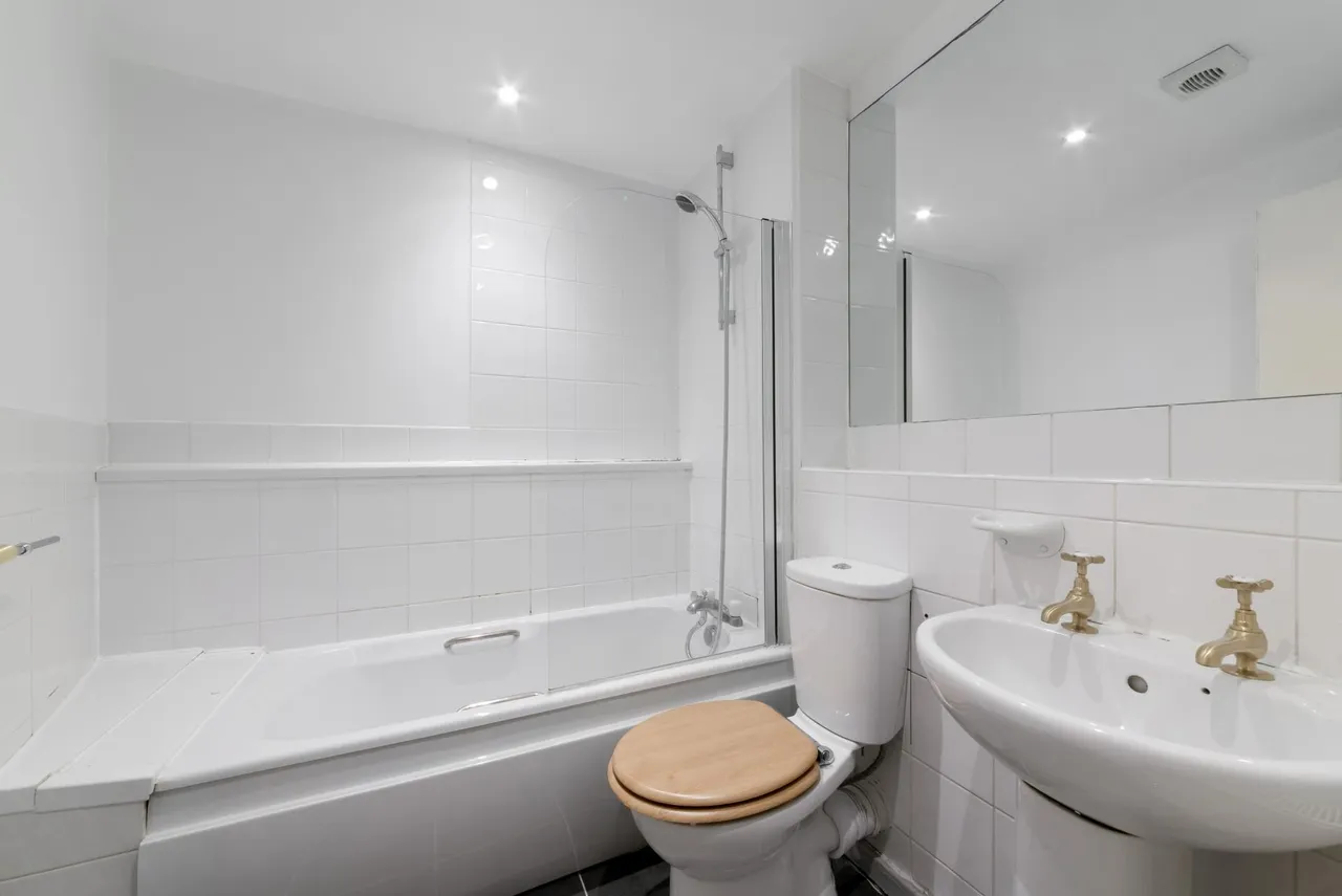 Orchard Place, London, E14, photo 7