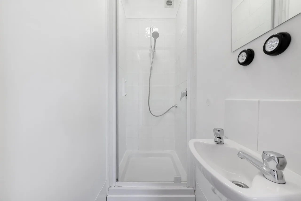 Orchard Place, London, E14, photo 13
