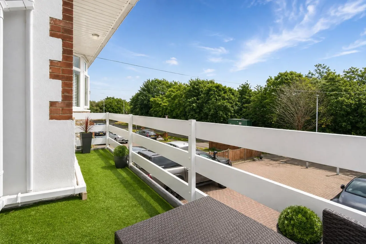 Lambs Lane South, Rainham, RM13, photo 13