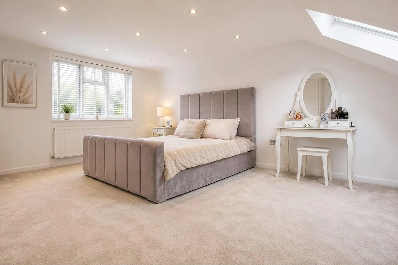 Lambs Lane South, Rainham, RM13, photo 4