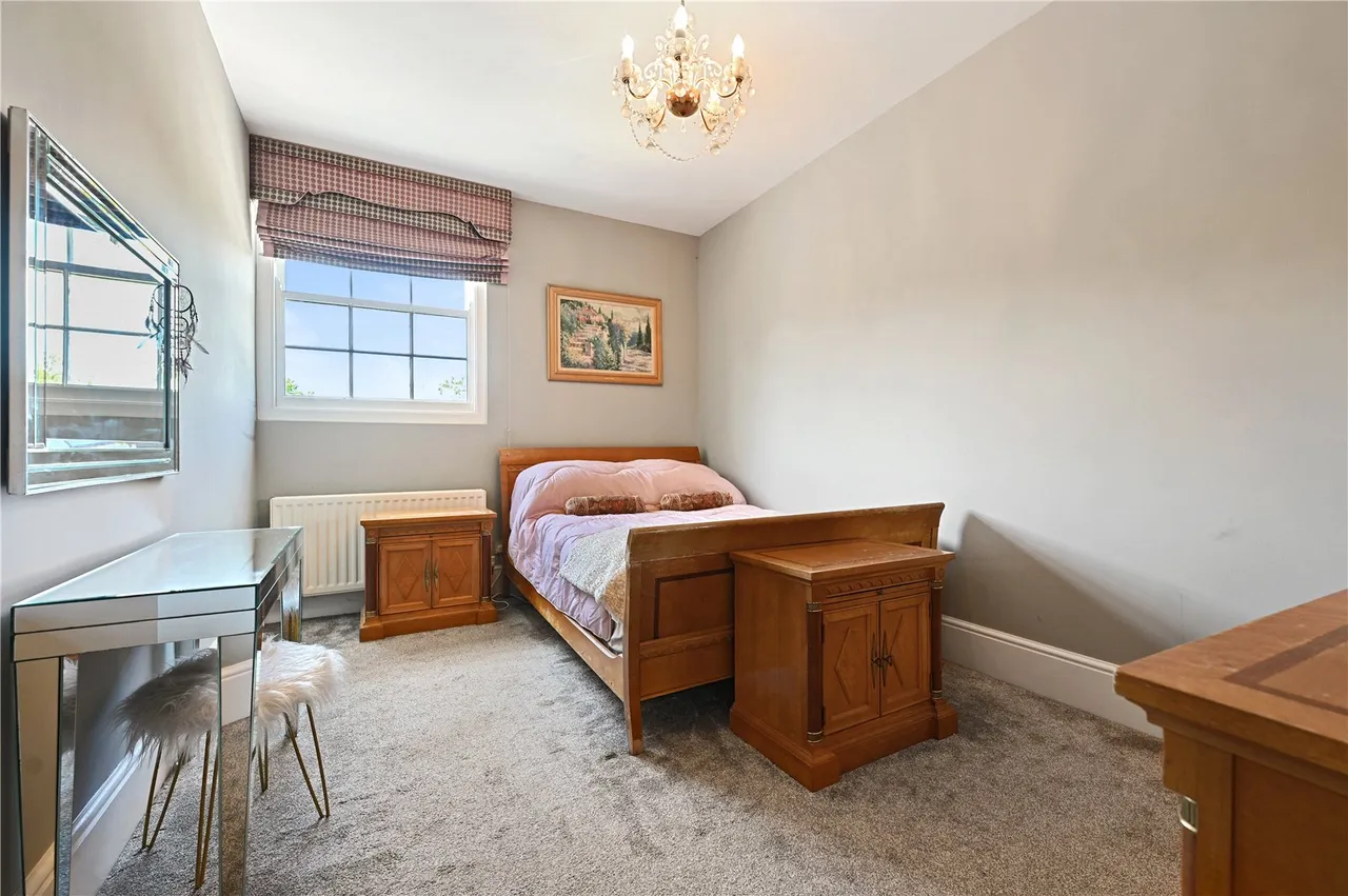 Kentish Lane, Brookmans Park, Hertfordshire, AL9 6JY, photo 28
