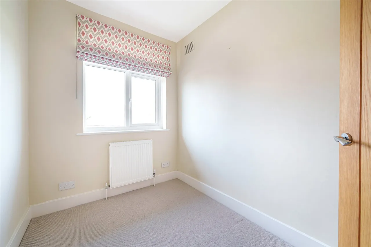Oakdene Avenue, BR7, photo 9