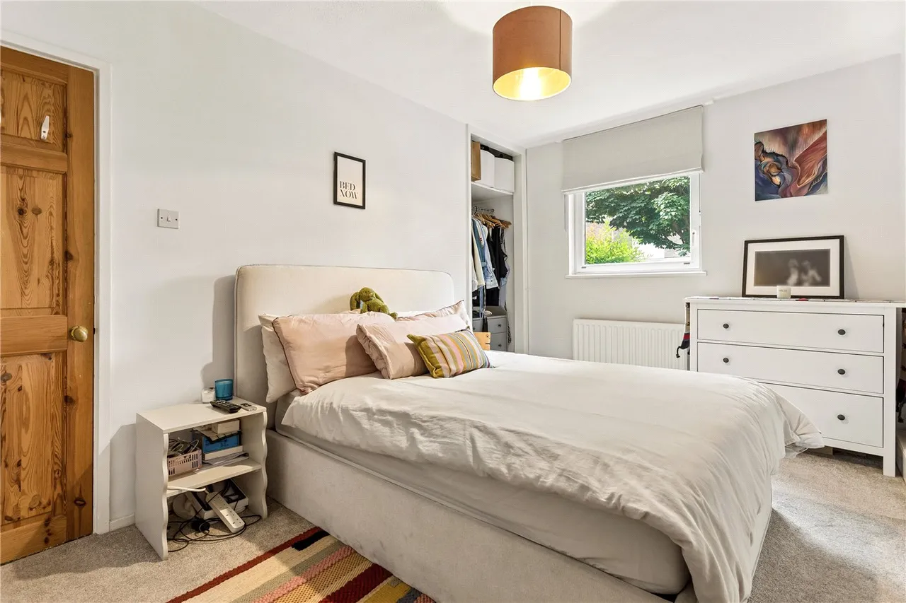 Childebert Road, London, SW17, photo 3