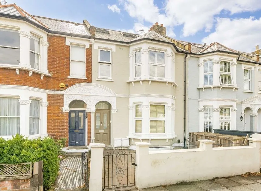 2 bed flat to rent — Wolseley Gardens, Chiswick, W4