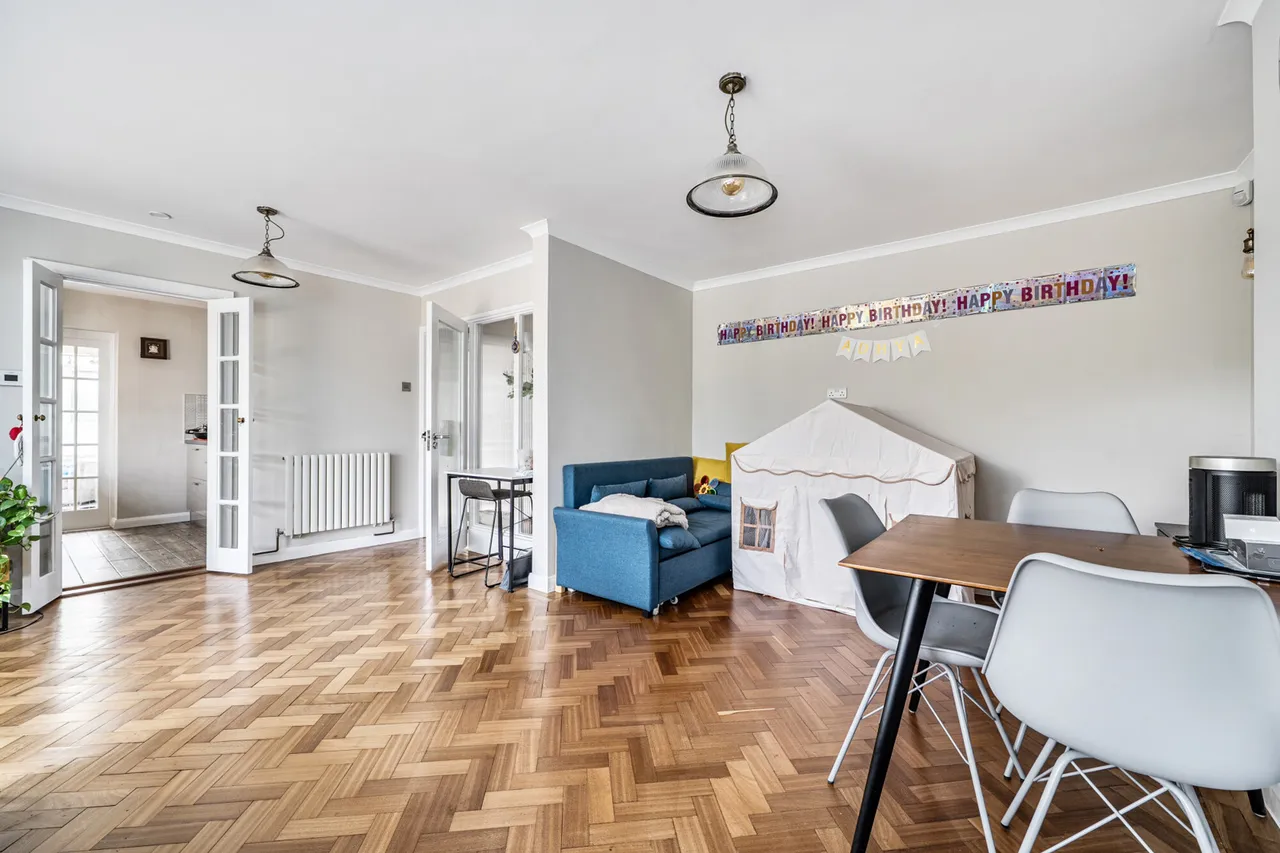 Henley Gardens, Pinner, HA5, photo 5