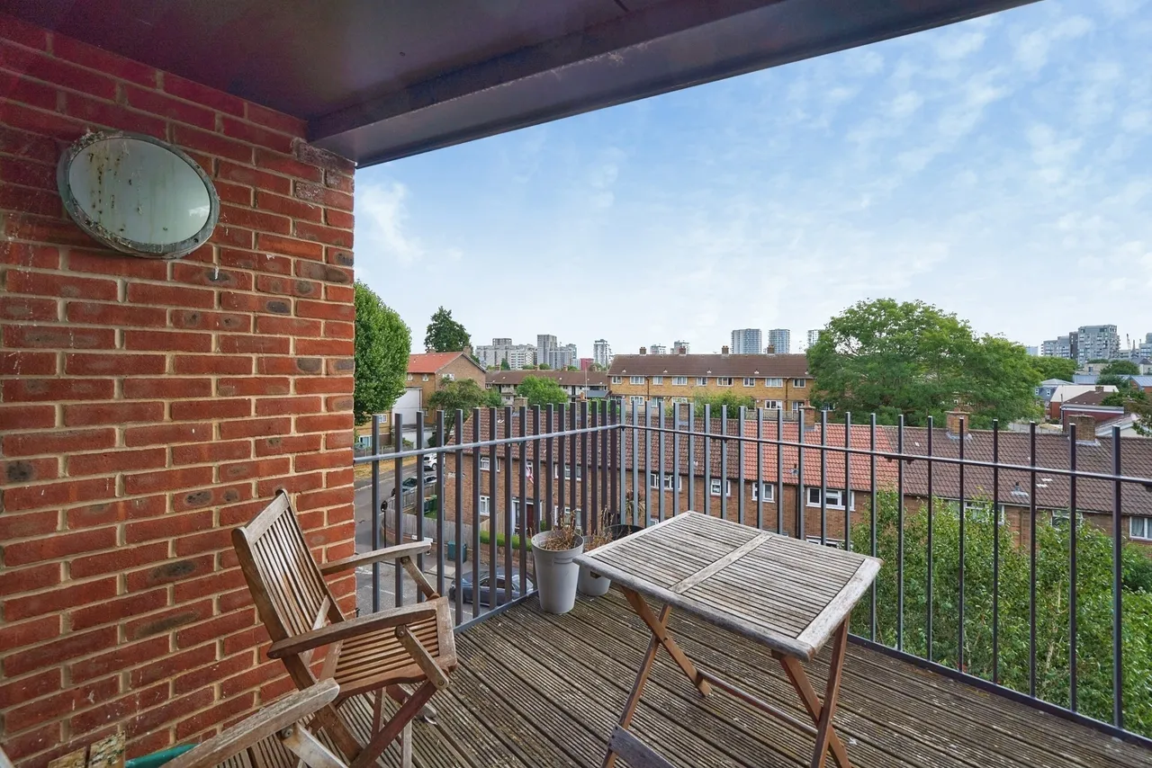 Fords Park Road, London, E16, photo 18