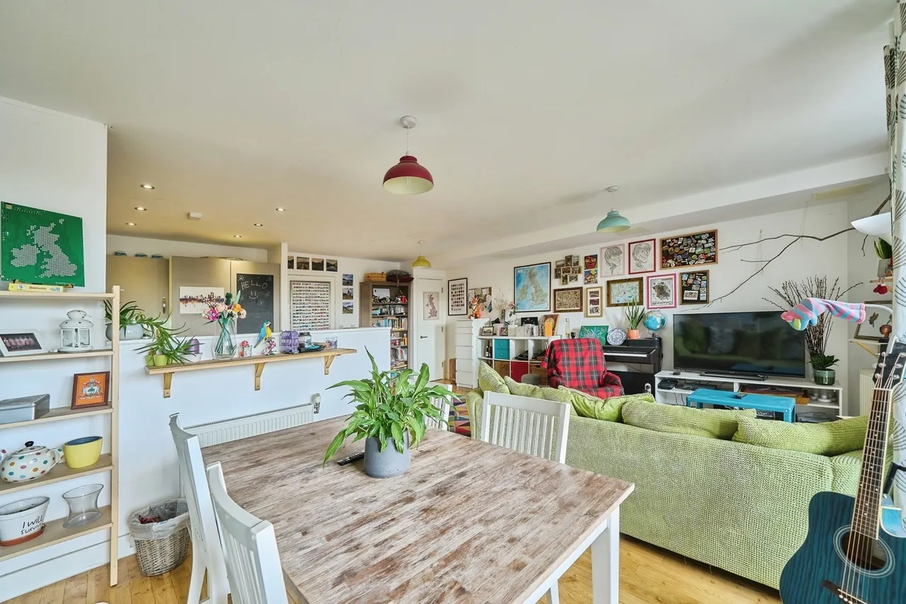 Fords Park Road, London, E16, photo 4