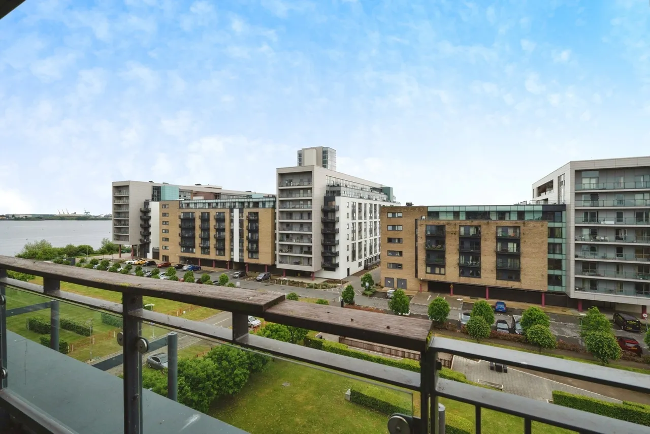 Jones Point, Ferry Court, Cardiff, South Glamorgan, CF11, photo 14