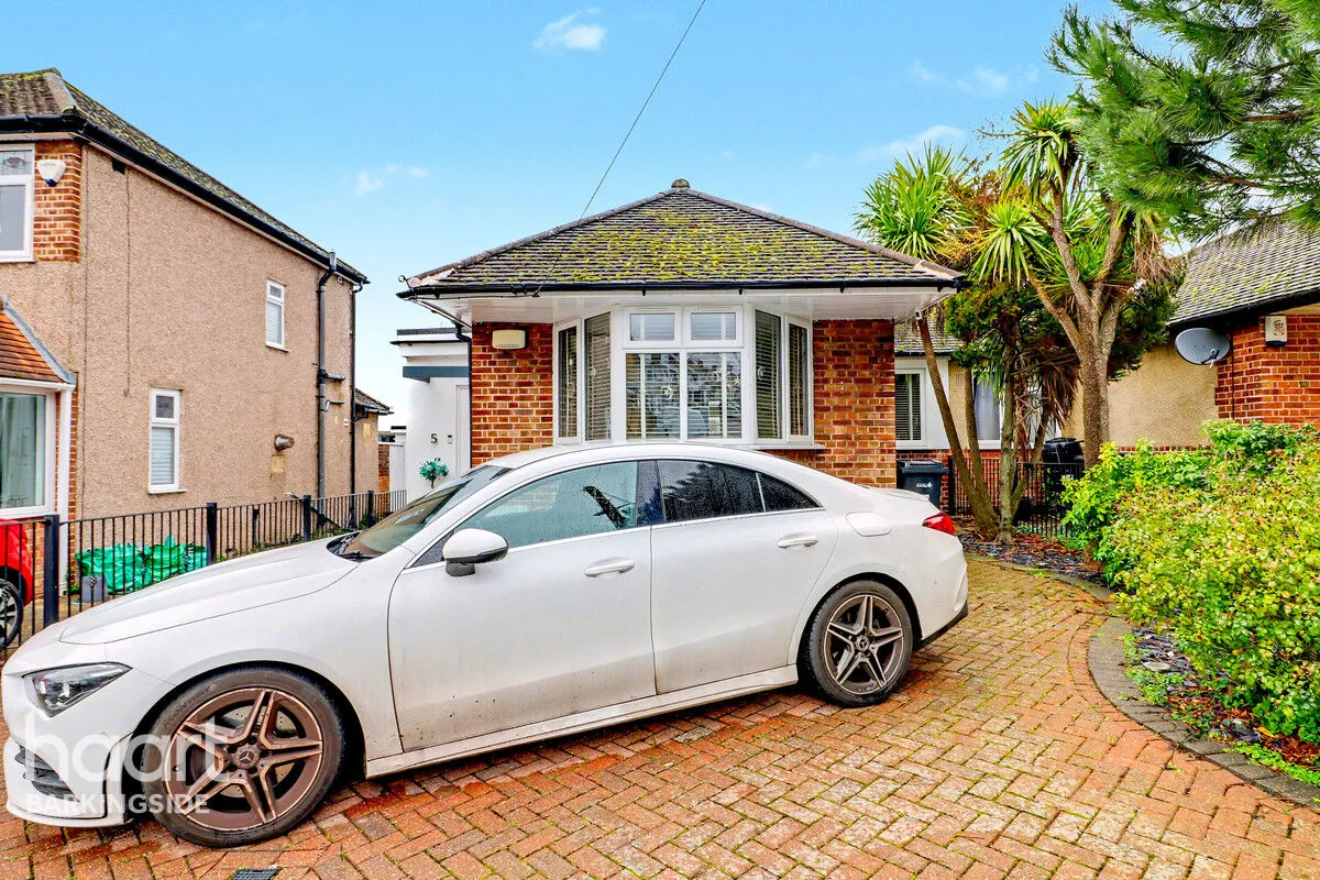 Caterham Avenue, Clayhall, IG5, photo 21