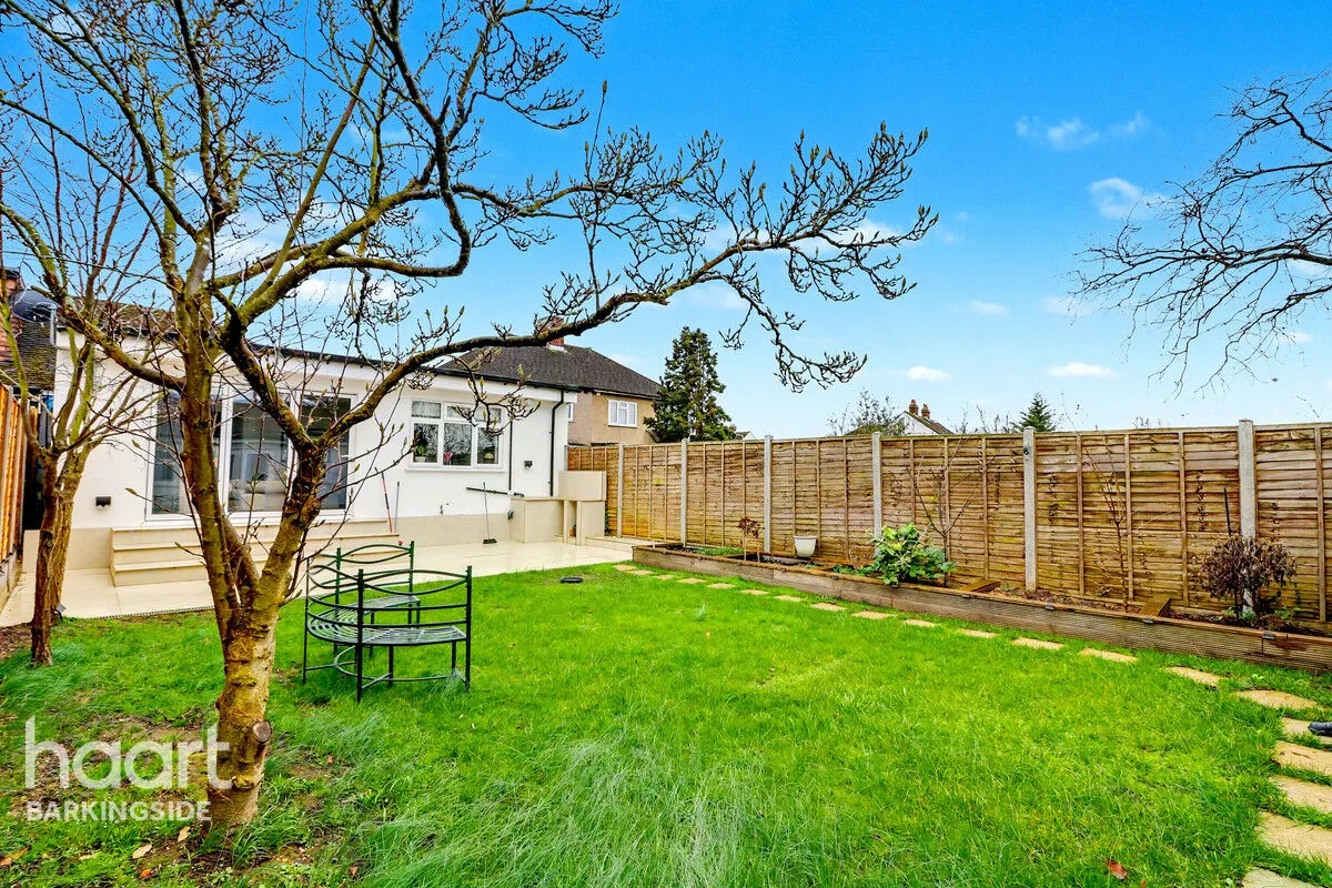 Caterham Avenue, Clayhall, IG5, photo 6