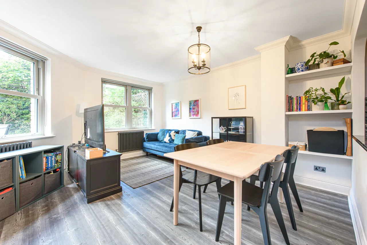 London, NW3, photo 8