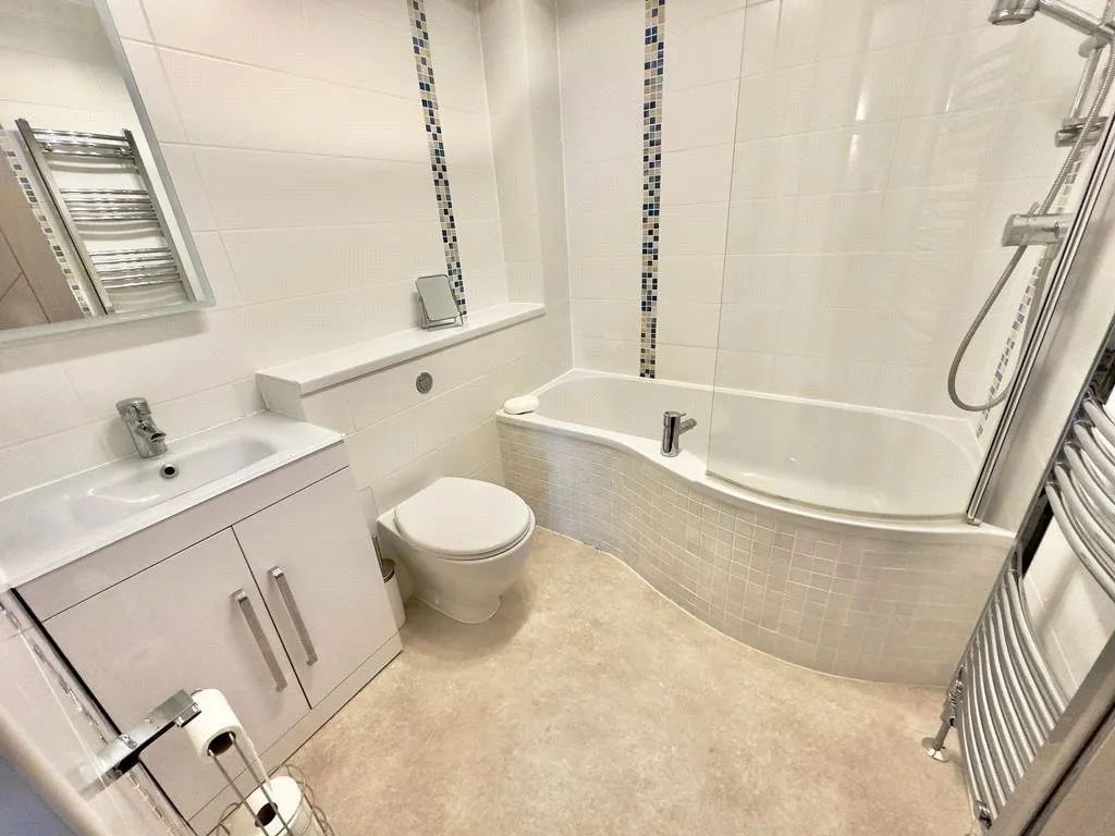 Cornwallis Road, Lymington, photo 14
