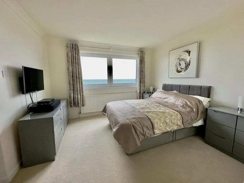 Cornwallis Road, Lymington, photo 12