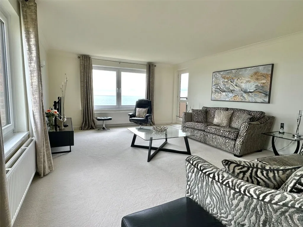 Cornwallis Road, Lymington, photo 4
