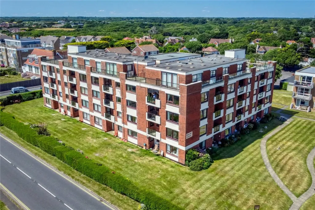 Cornwallis Road, Lymington, photo 17