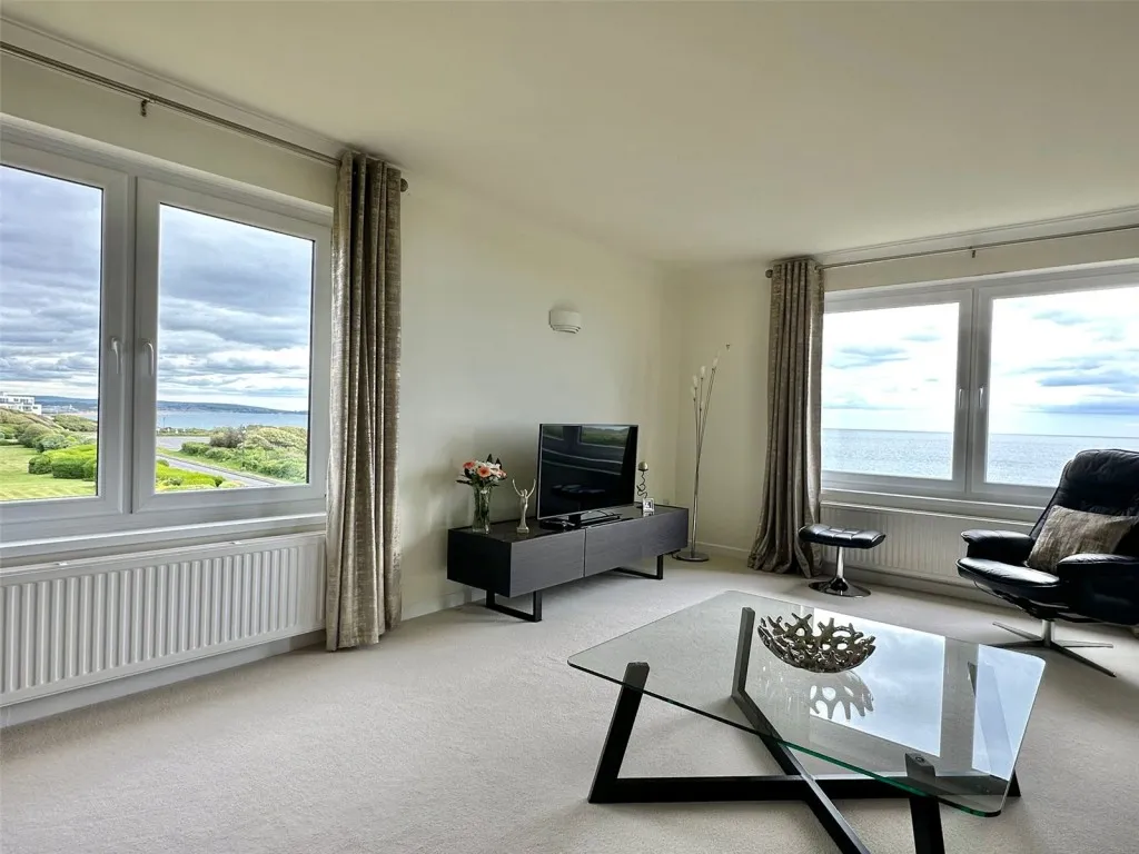Cornwallis Road, Lymington, photo 6