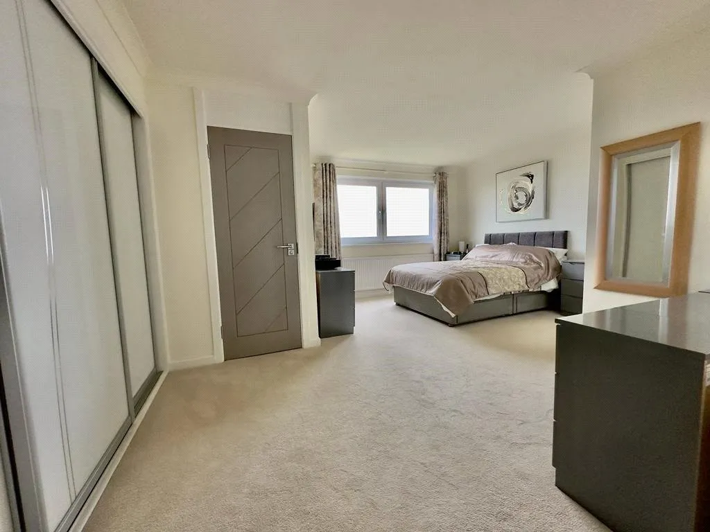 Cornwallis Road, Lymington, photo 11