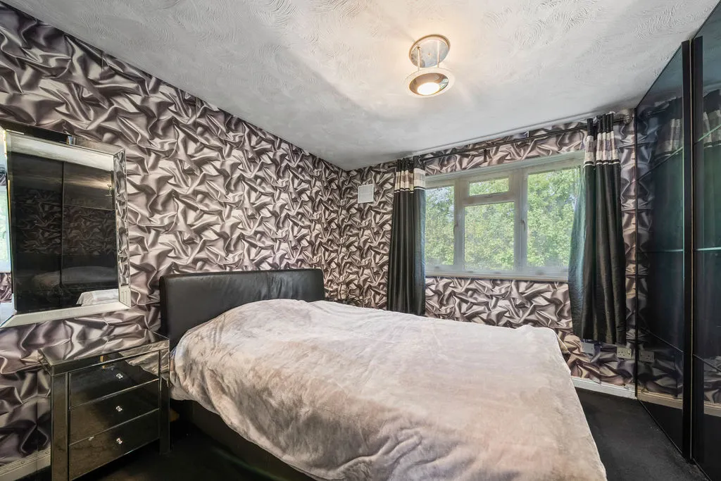 Friars Way, Chertsey KT16 8PW, photo 6