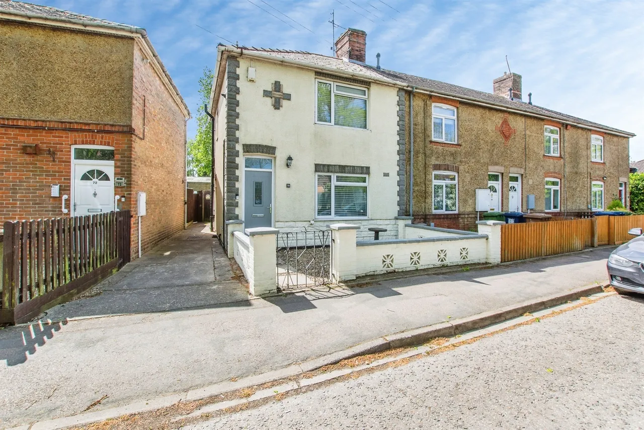 2 bed house for sale, Railway Road, Wisbech, PE13