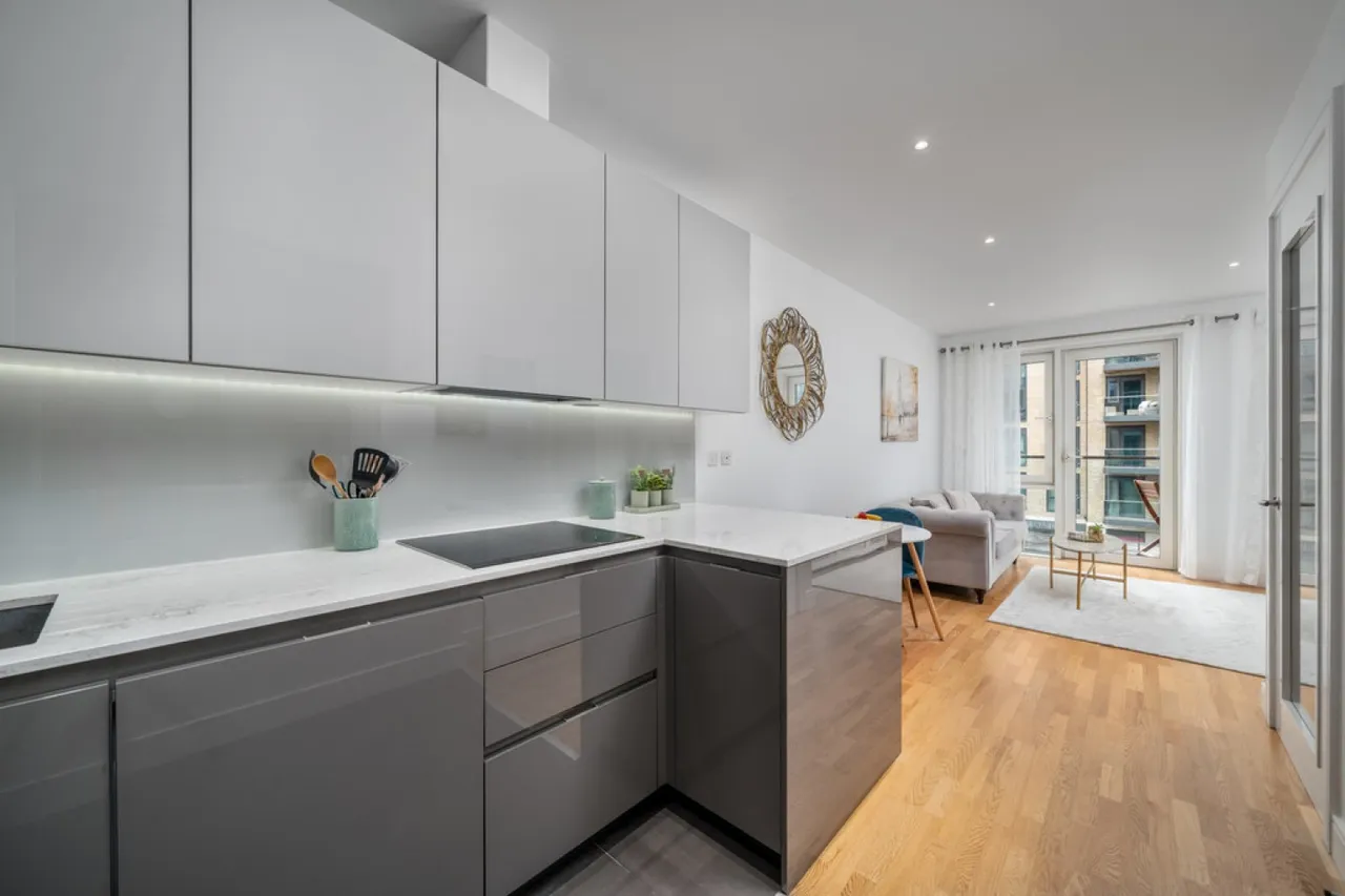 Jasmine House, Battersea Reach, photo 2
