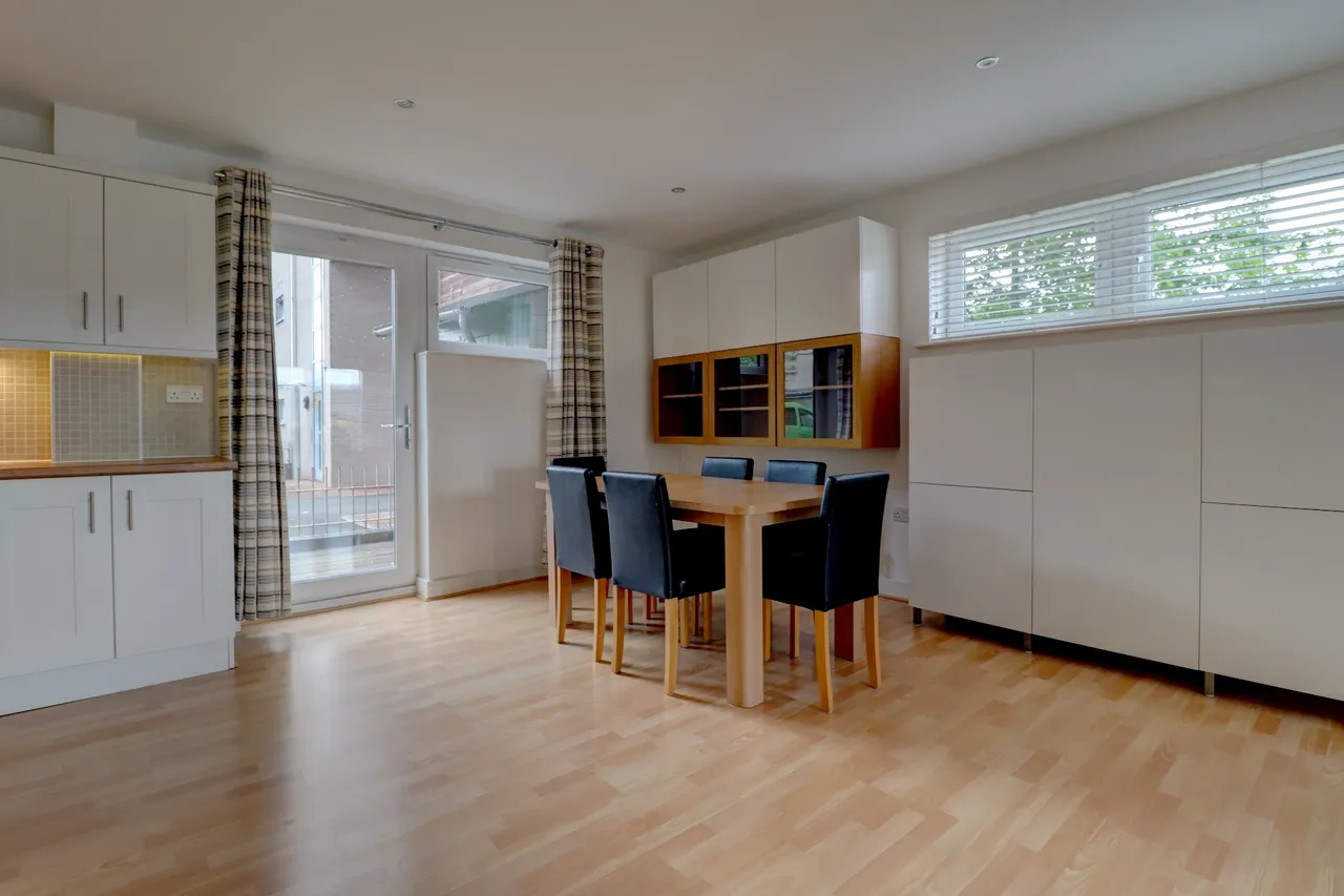 Cubitt Way, Peterborough, PE2, photo 6