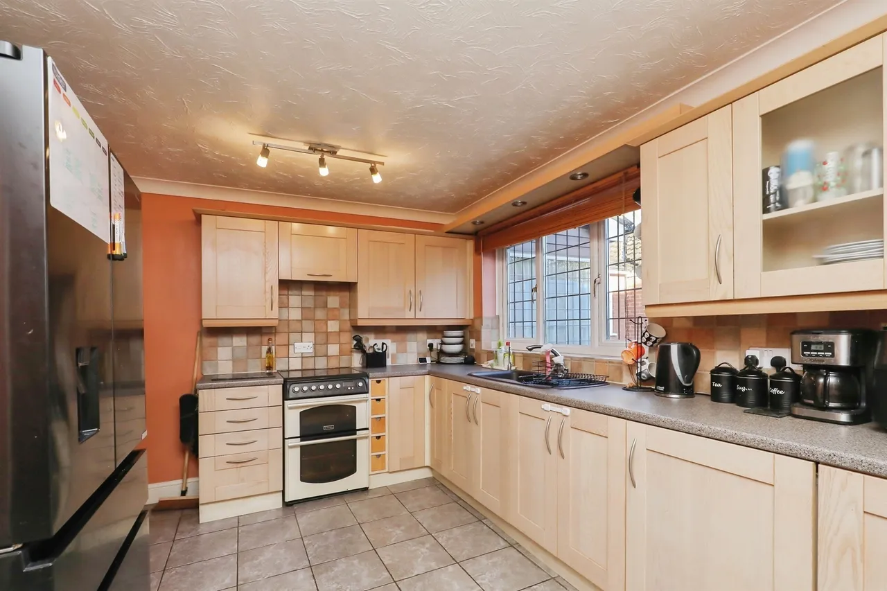 Dereham Road, New Costessey, NR5, photo 4