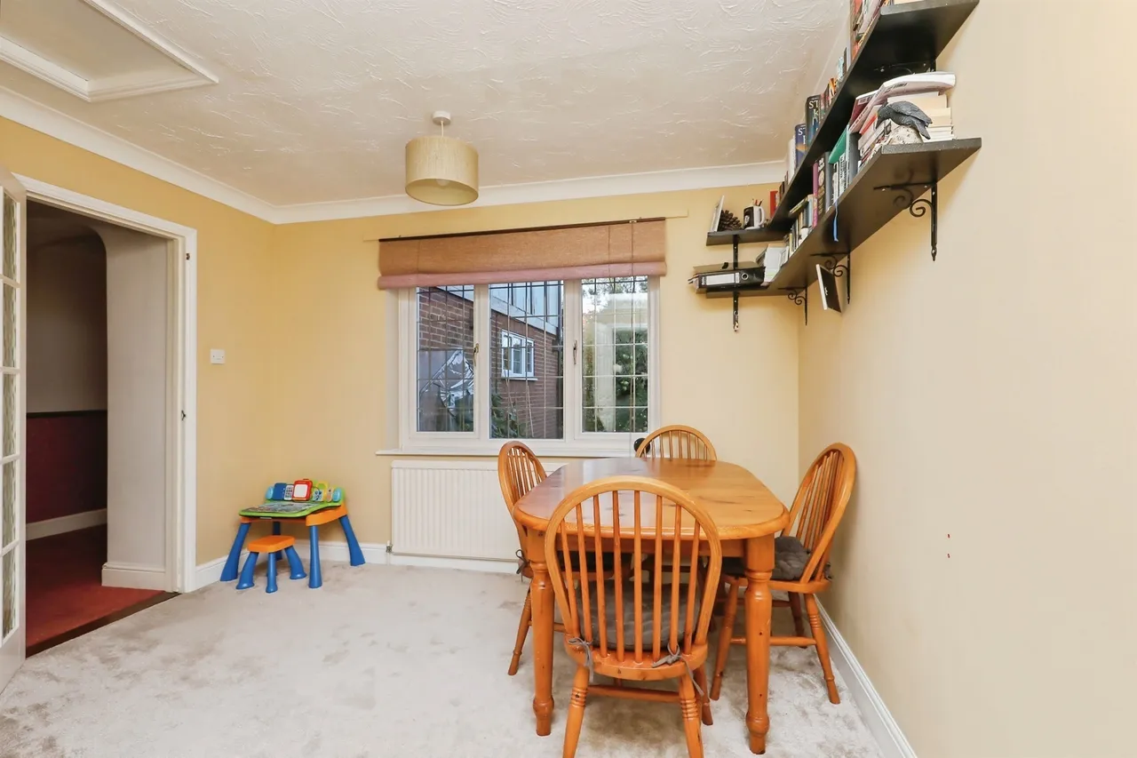 Dereham Road, New Costessey, NR5, photo 6