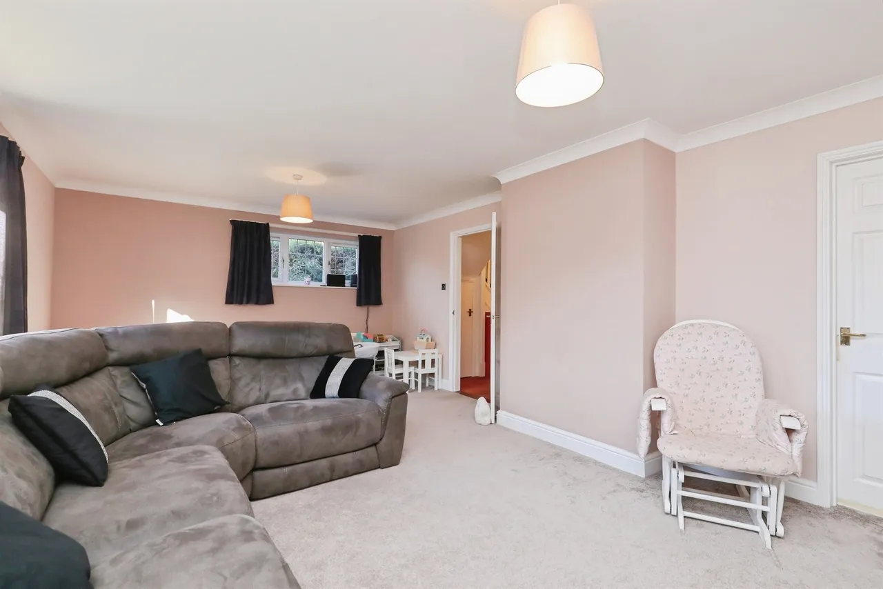 Dereham Road, New Costessey, NR5, photo 2