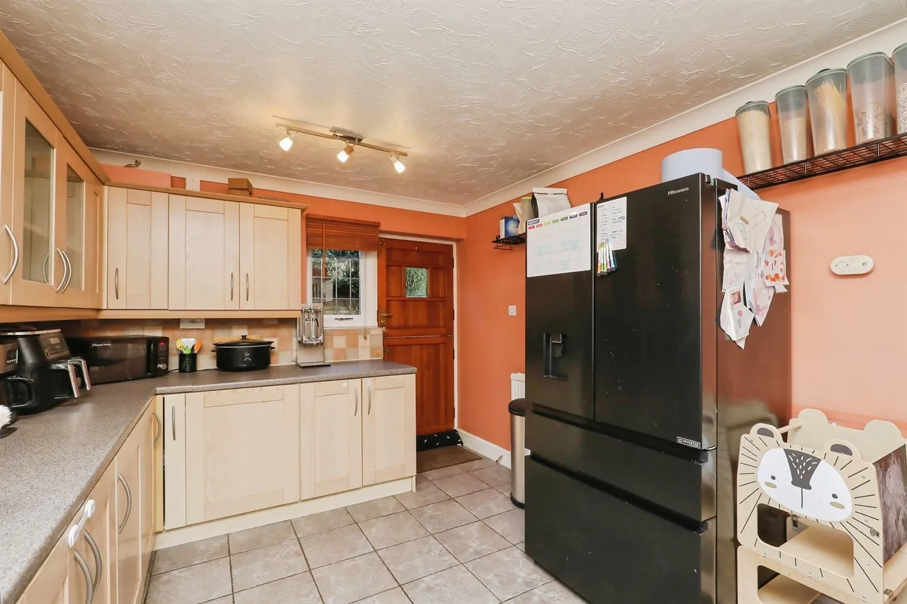 Dereham Road, New Costessey, NR5, photo 5