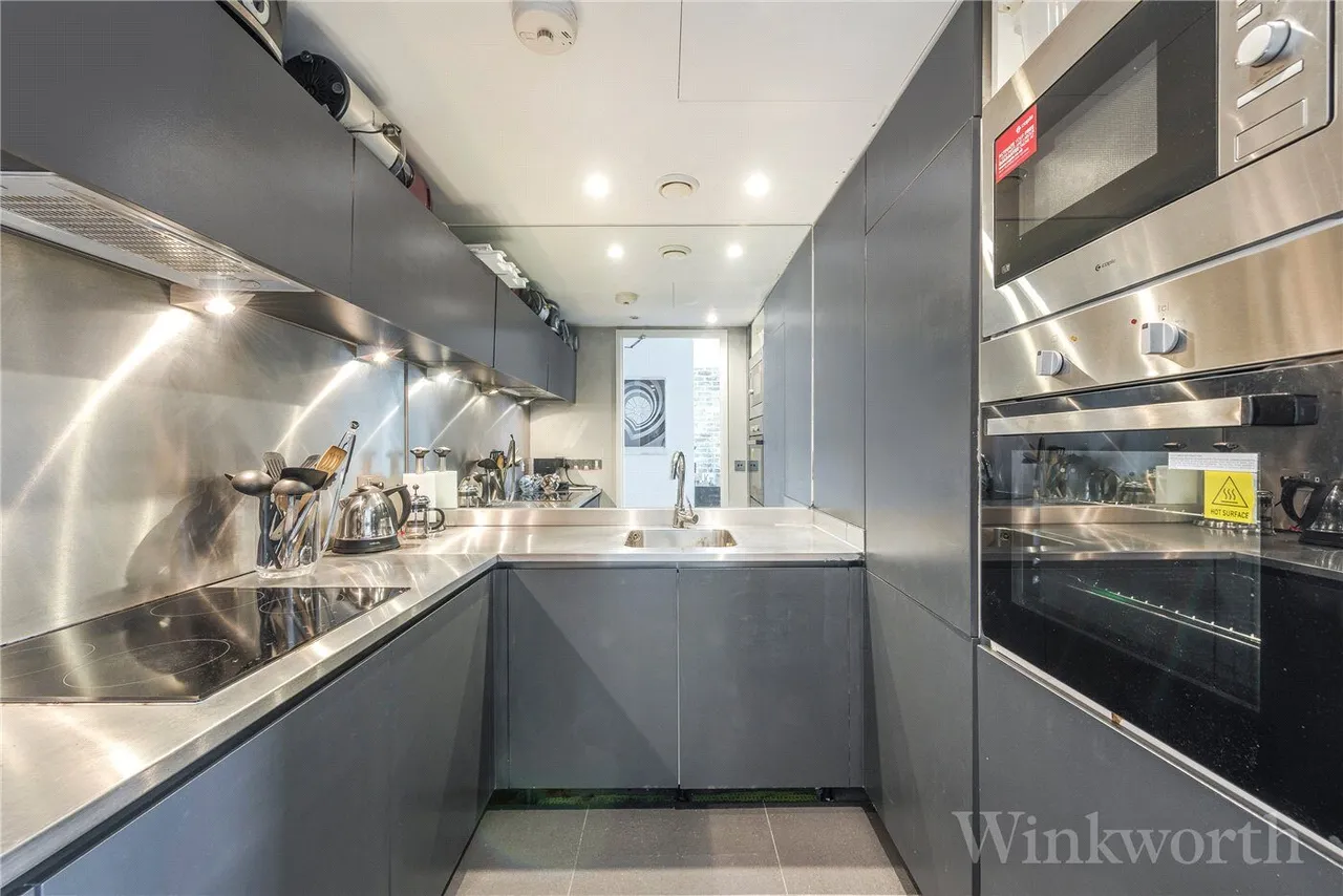 Arklow Road, London, SE14, photo 2