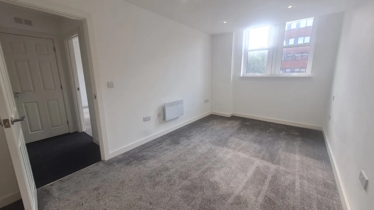 Thornhill Street, Wakefield, WF1, photo 7