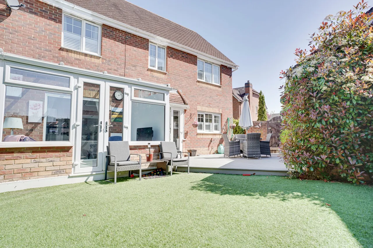 Luxford Place, Sawbridgeworth, CM21, photo 17