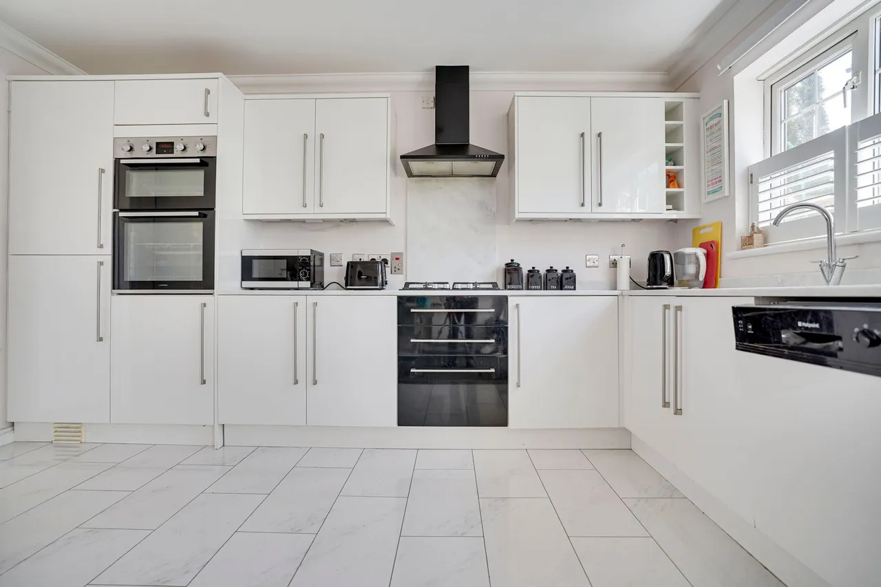 Luxford Place, Sawbridgeworth, CM21, photo 6