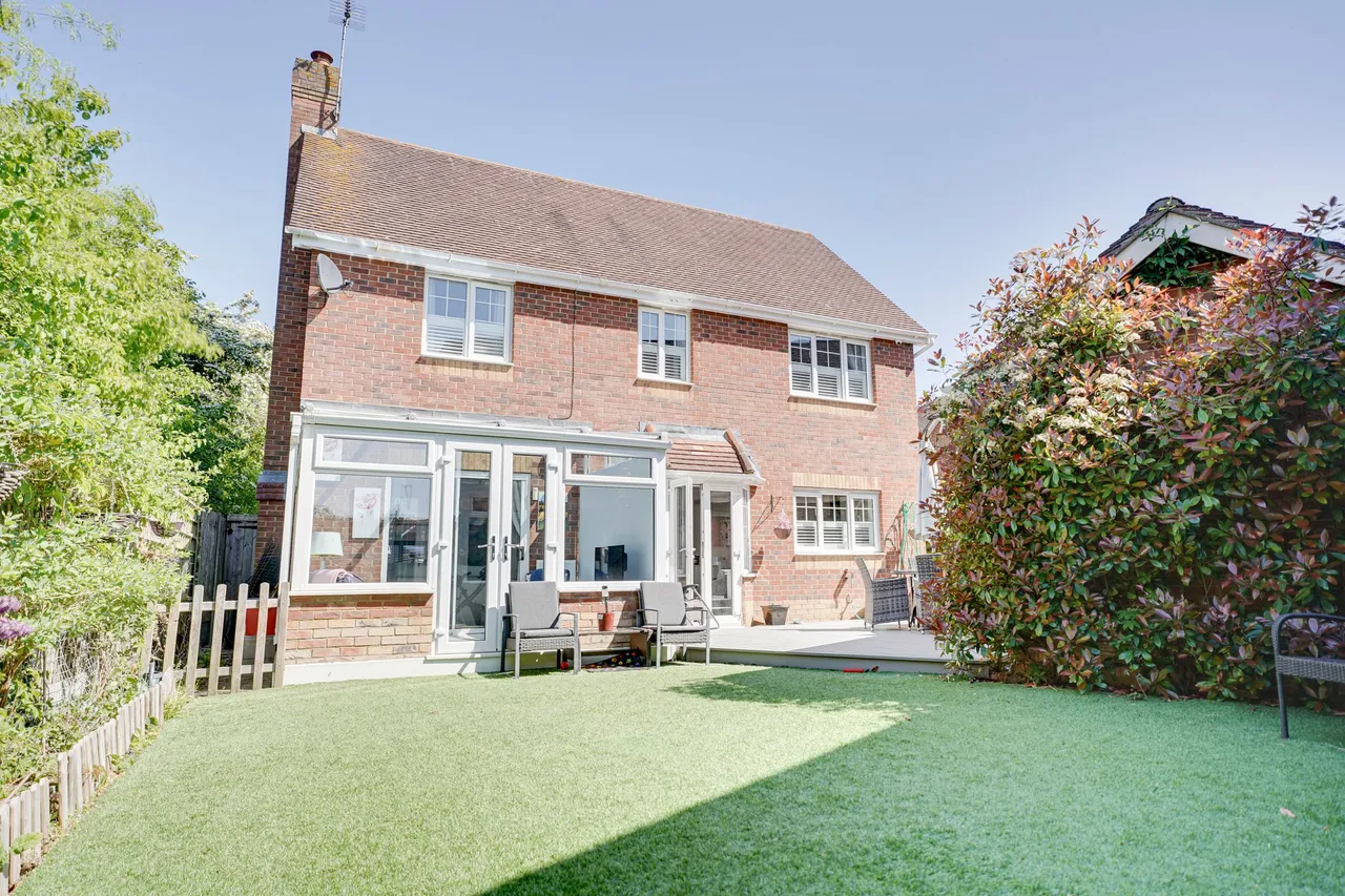 Luxford Place, Sawbridgeworth, CM21, photo 2